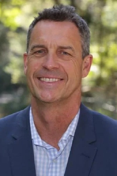 A headshot of Richard Pearson.