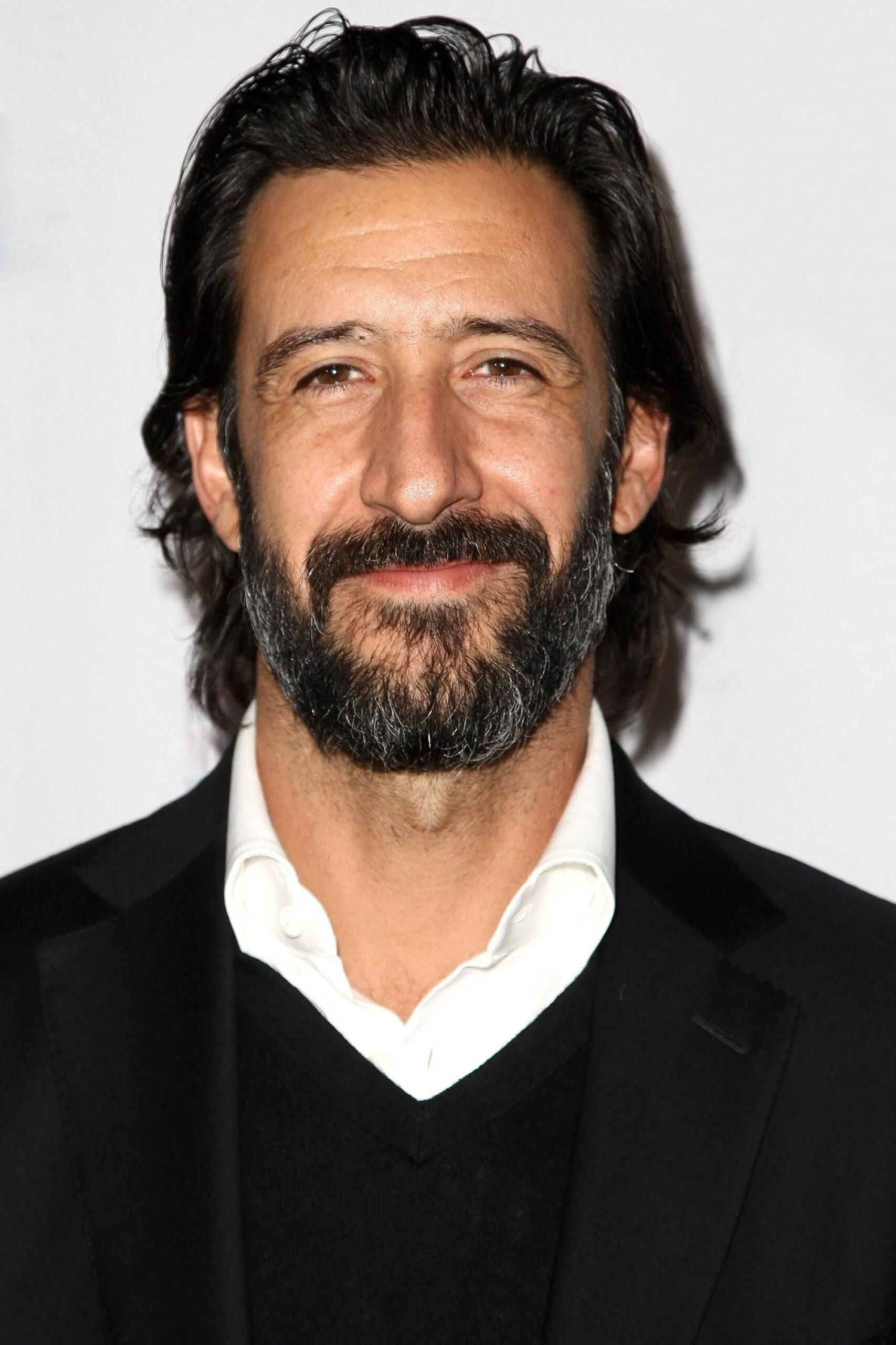 Official headshot photo of person: José María Yázpik.