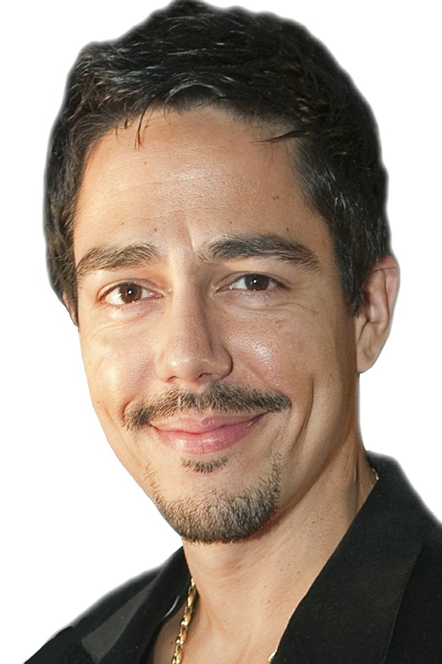 A headshot of Zak Santiago.