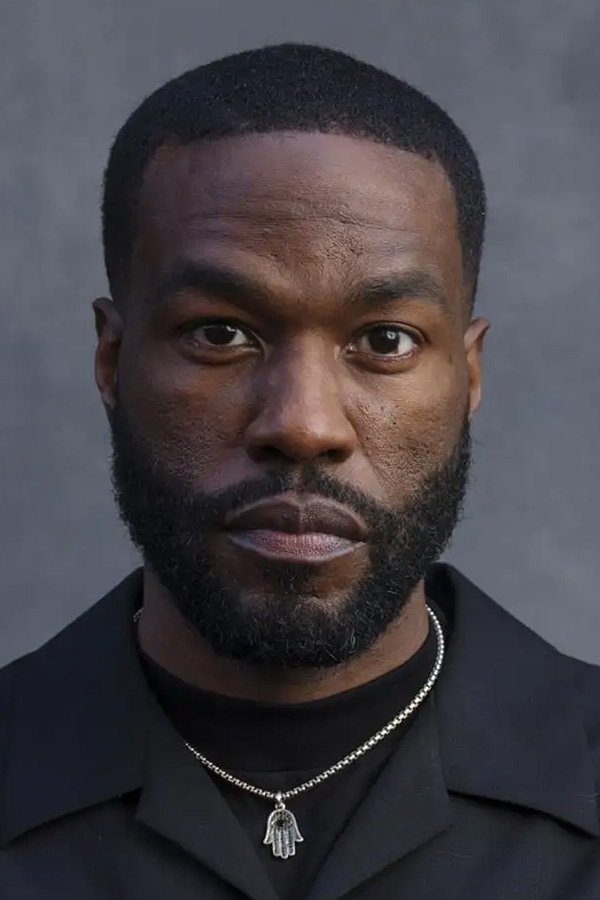 Official headshot photo of person: Yahya Abdul-Mateen II.